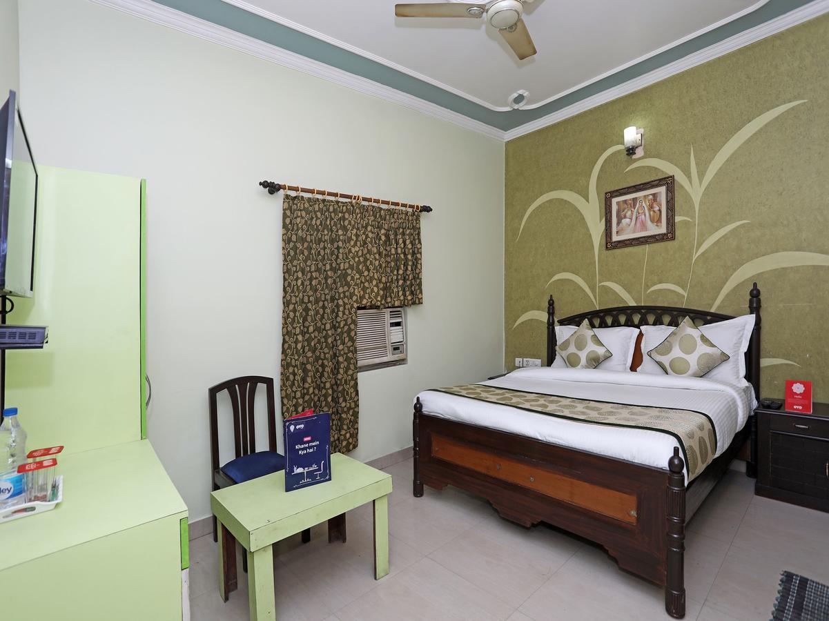 Oyo 11312 Aero Capital Hotel New Delhi Exterior photo