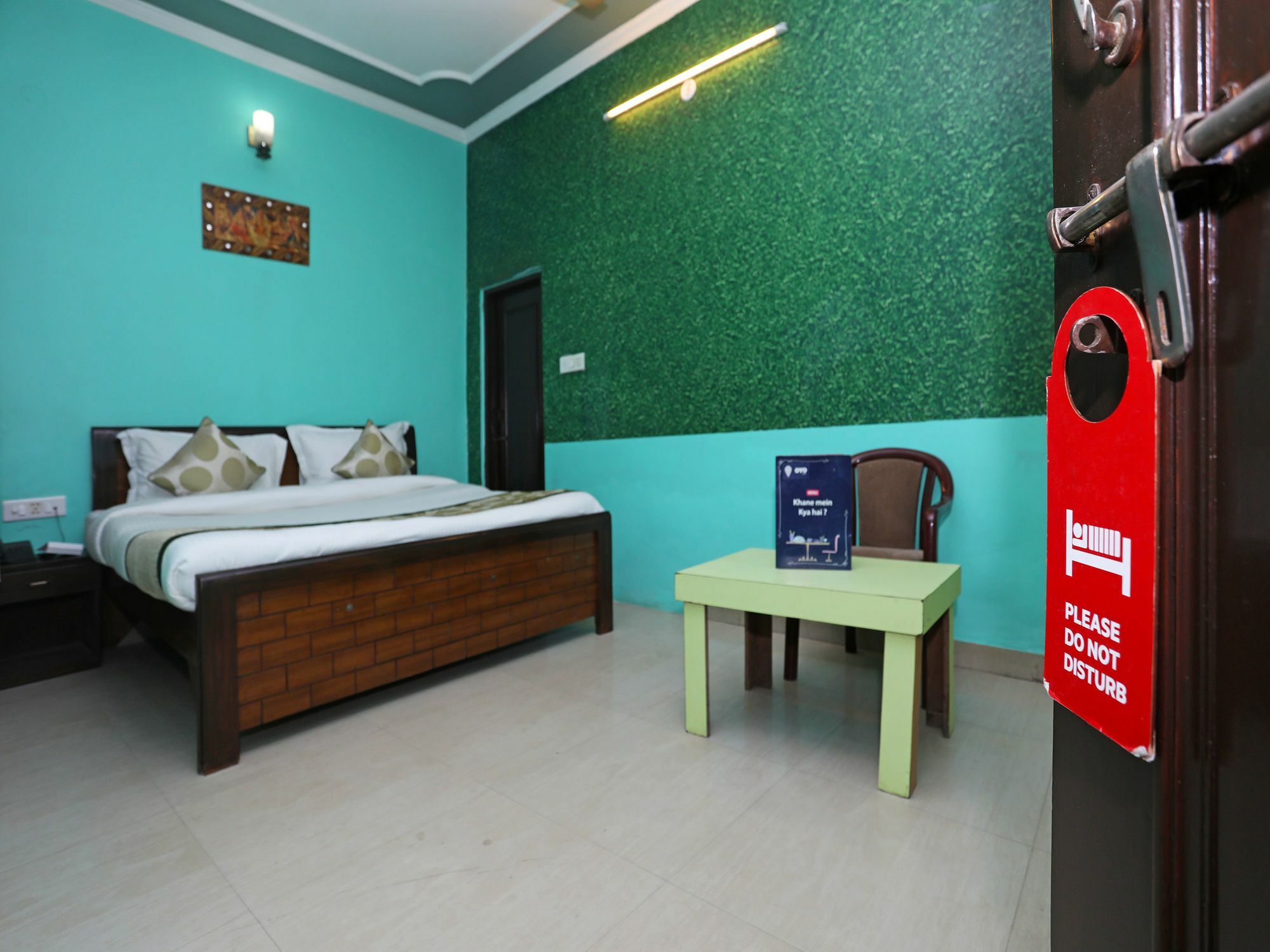 Oyo 11312 Aero Capital Hotel New Delhi Exterior photo