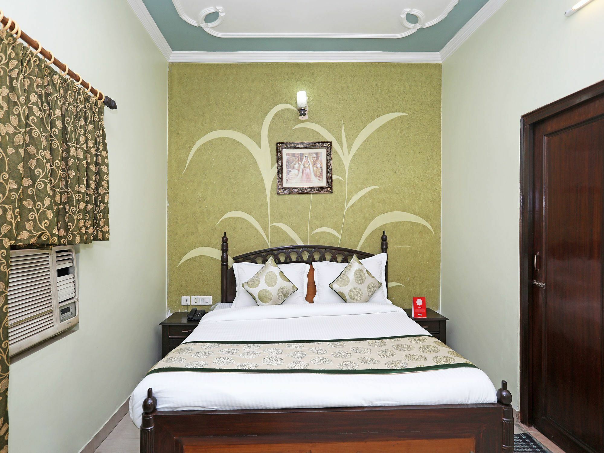 Oyo 11312 Aero Capital Hotel New Delhi Exterior photo